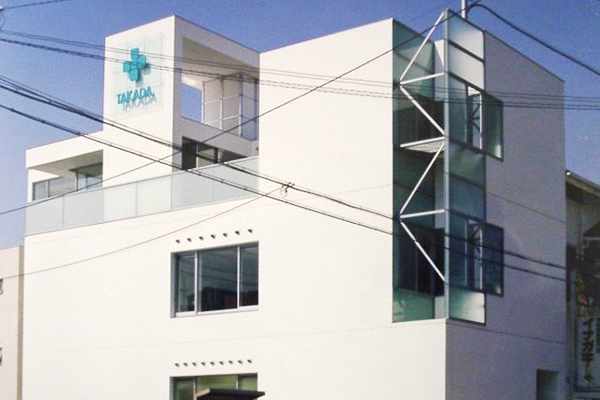 病院現地施工　防汚セラミック系塗料