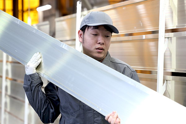 塗装ラインサポートスタッフ