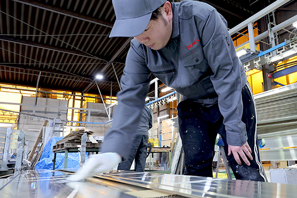 塗装ラインサポートスタッフ