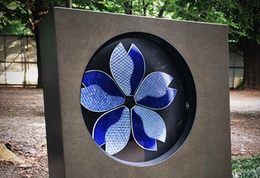 靖国神社モニュメントのリン酸処理風塗装